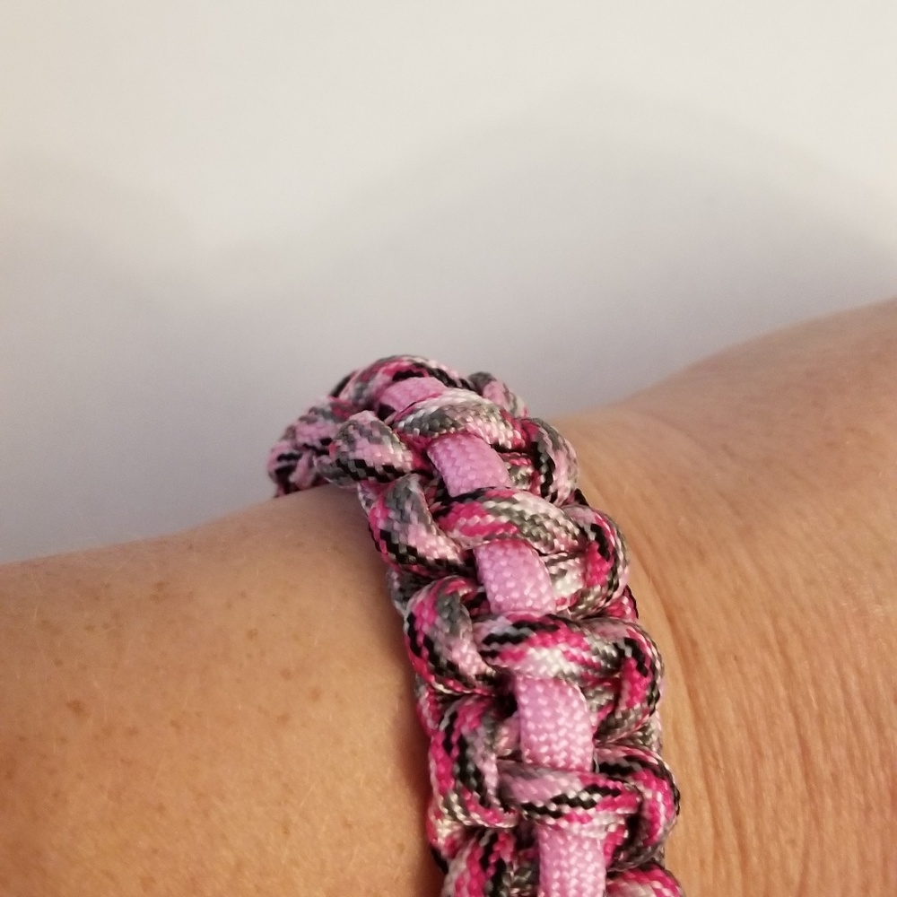 DESIGN YOUR VERY OWN BRACELET KEYCHAIN & ITEMS